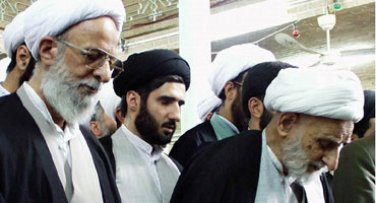 Ayetullah Misbah Yezdi: Ayetullah Behcet Mücadelenin Kültürel Boyutunu Vurgulardı Ayetullah Misbah Yezdi: Ayetullah Behcet Mücadelenin Kültürel Boyutunu Vurgulardı
